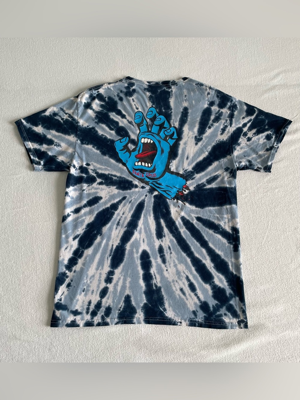 Santa Cruz Men’s Size Medium Shirt Skateboard Screaming Hand Tie-dye Blue
